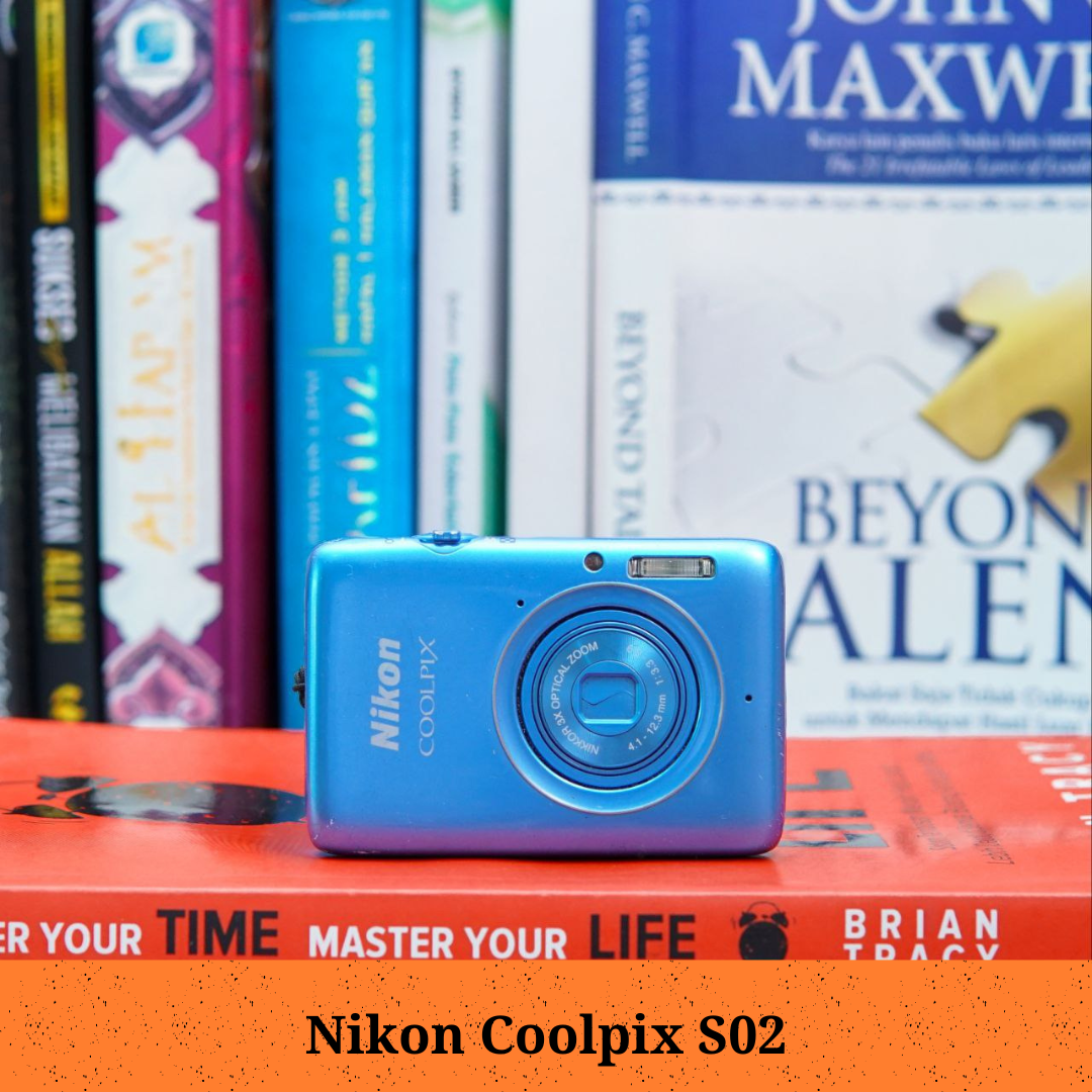 Kamera Digital Nikon S02 (Blue)