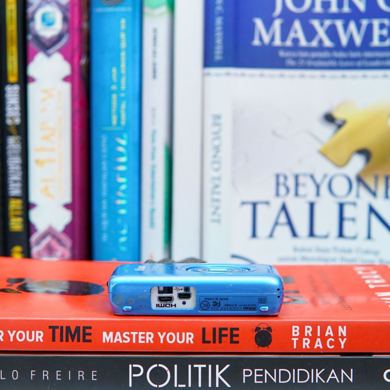 Kamera Digital Nikon S02 (Blue)