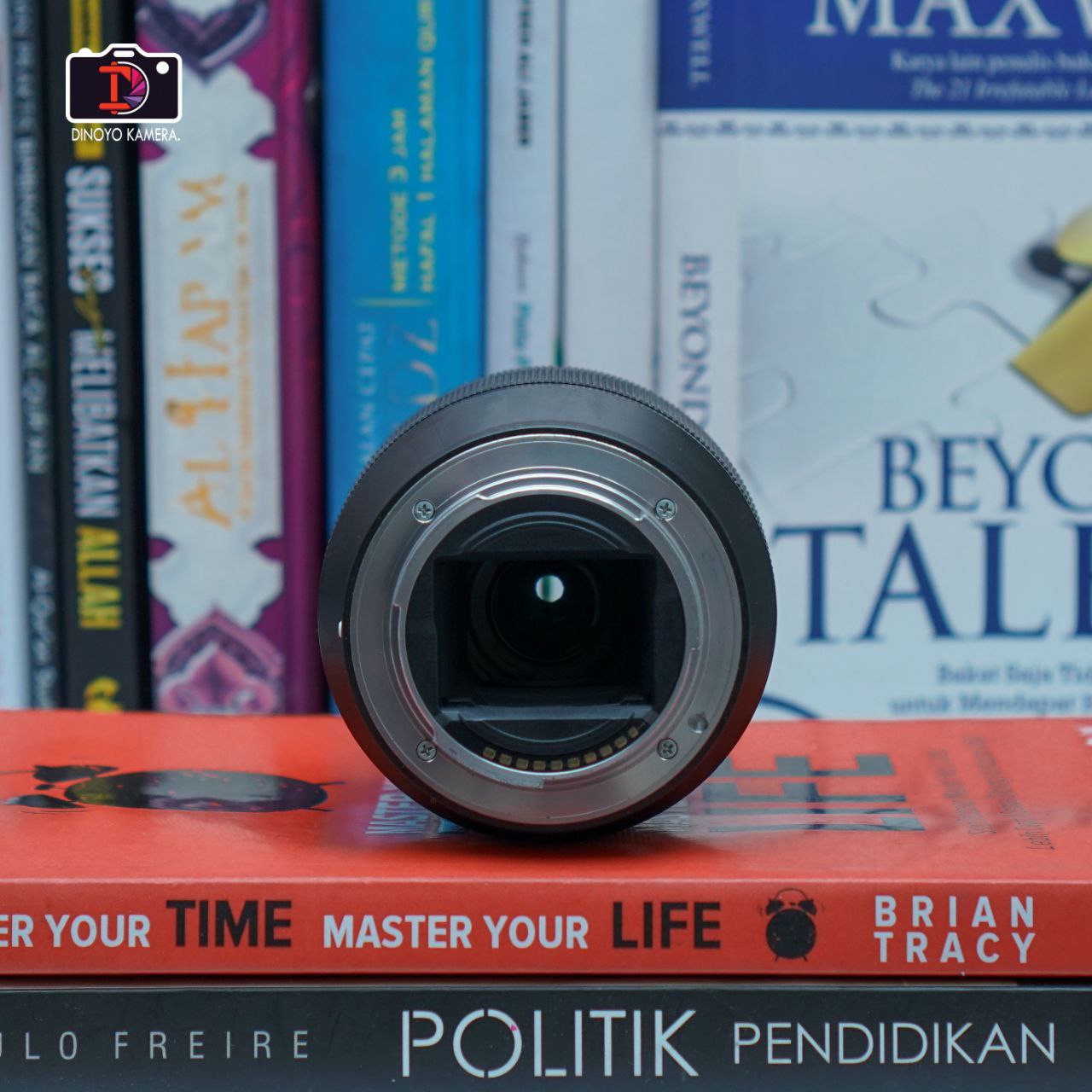 Lensa Kit sony FE 28 70mm