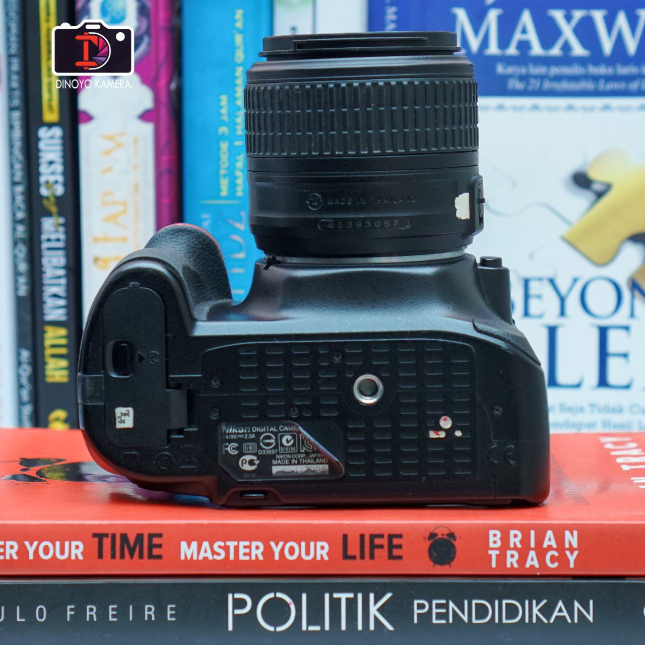 Nikon D5200 + kit 18 55mm second