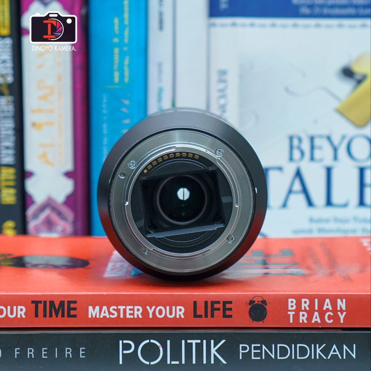 Lensa Sony FE 24 70mm F4 Zeiss second