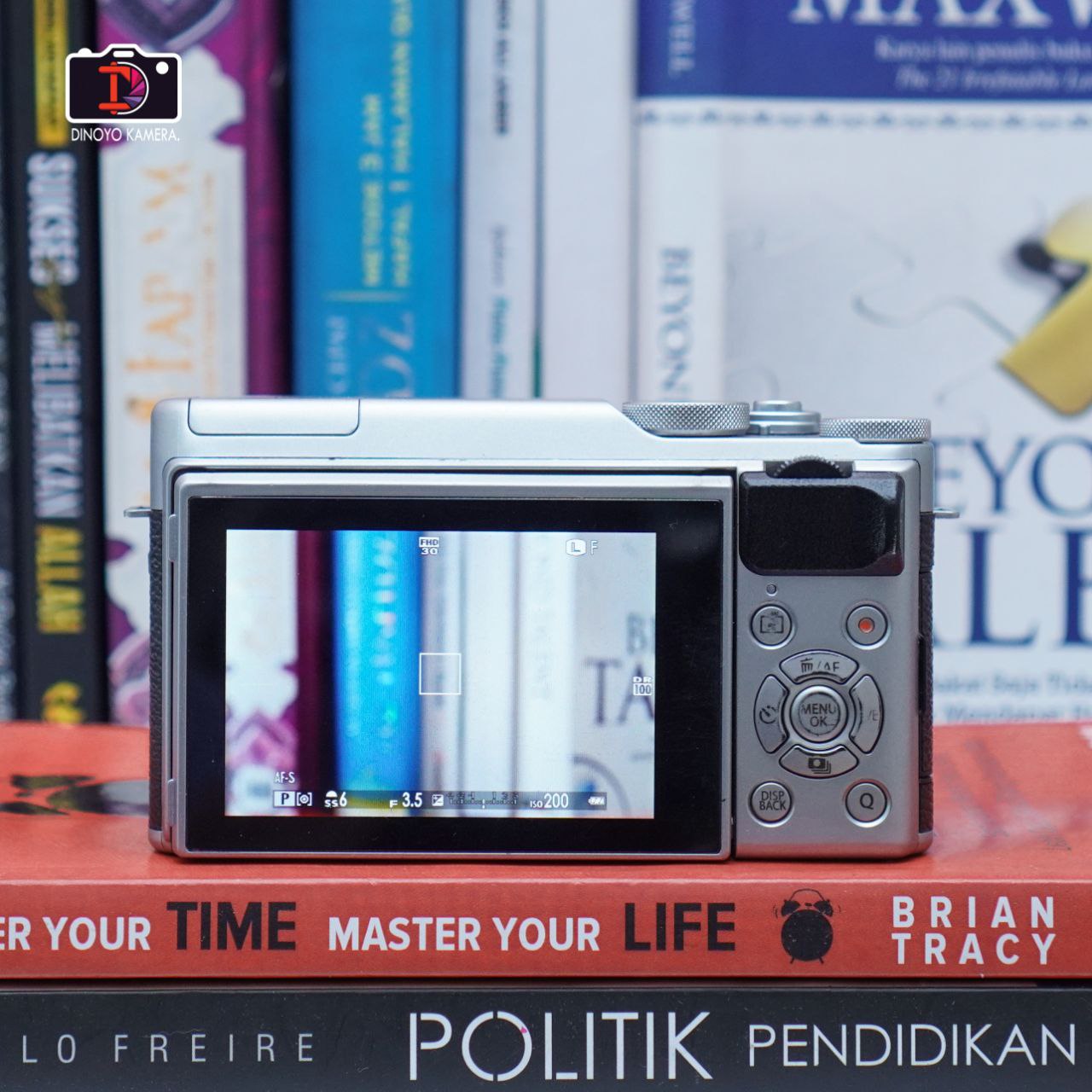 Fujifilm X A10 + kit 16 50mm (Black Silver)