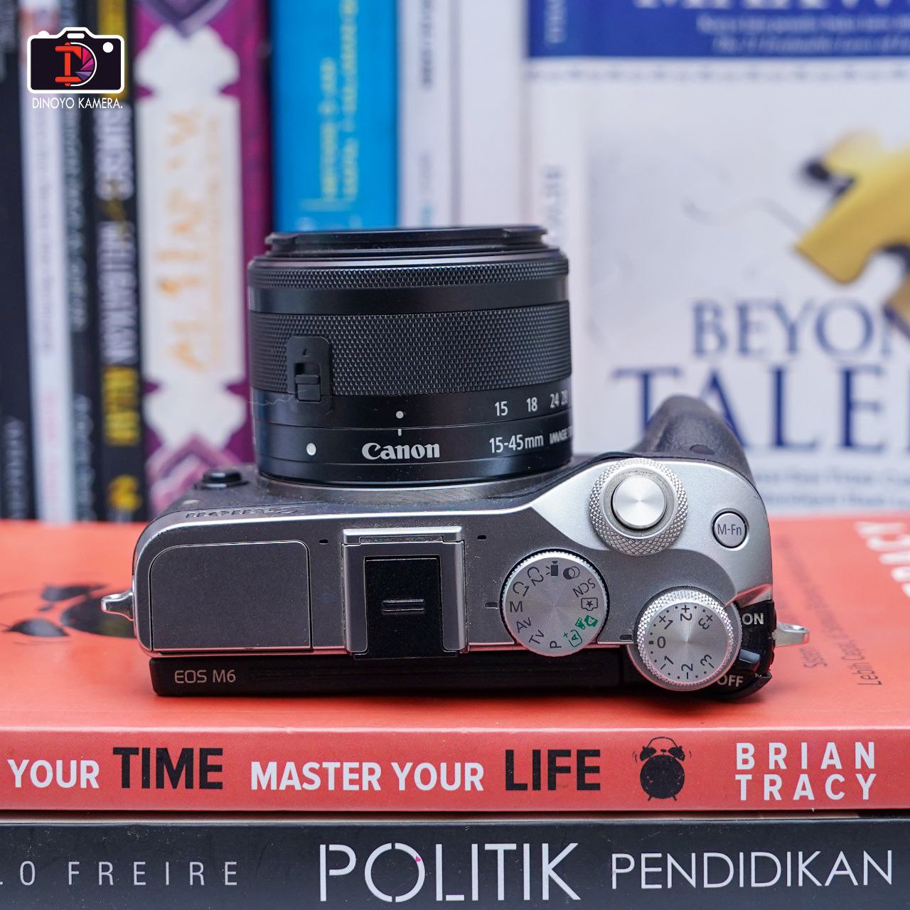 Canon eos m6 + kit 15 45mm