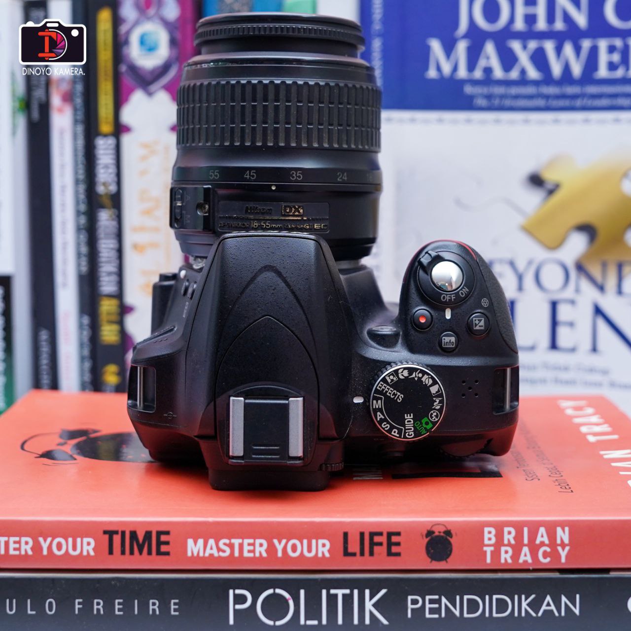 Nikon D3300 + kit 18 55mm