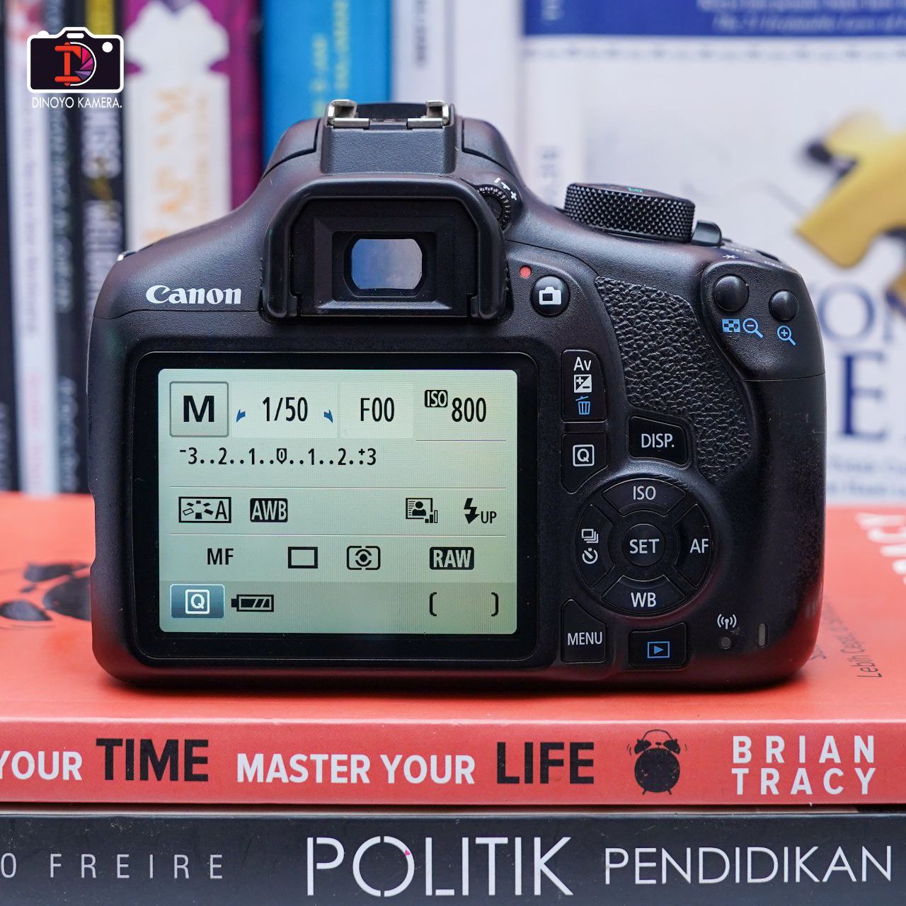 Canon 1300d + kit 18 55mm