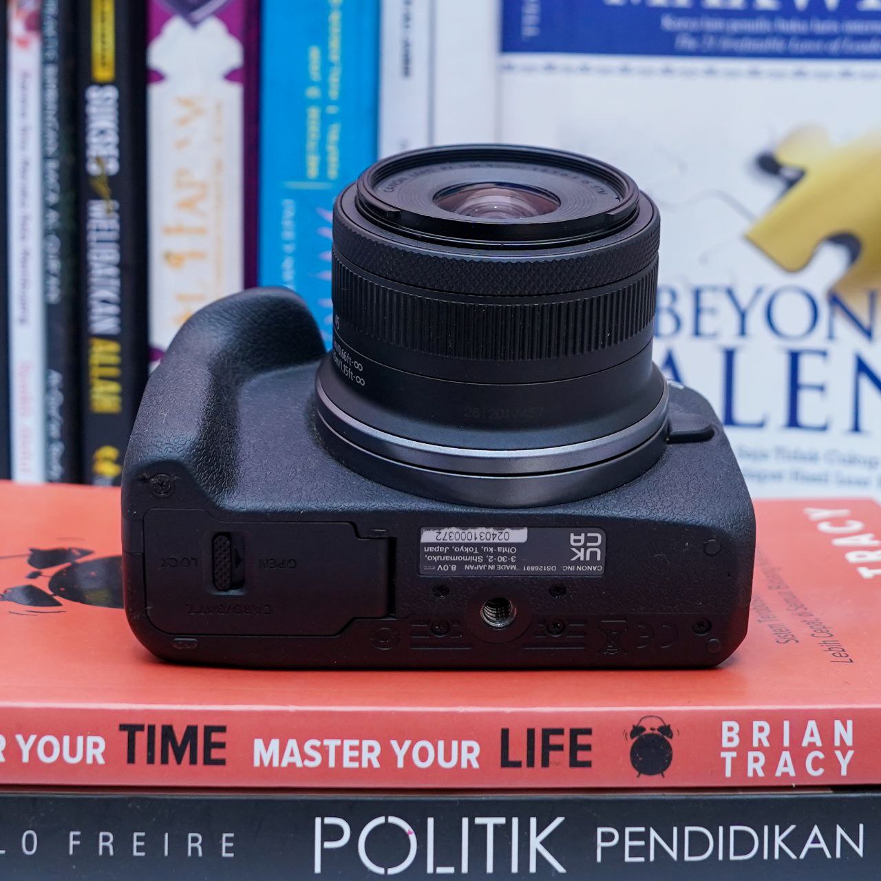 Canon R100 + kit 18 45mm