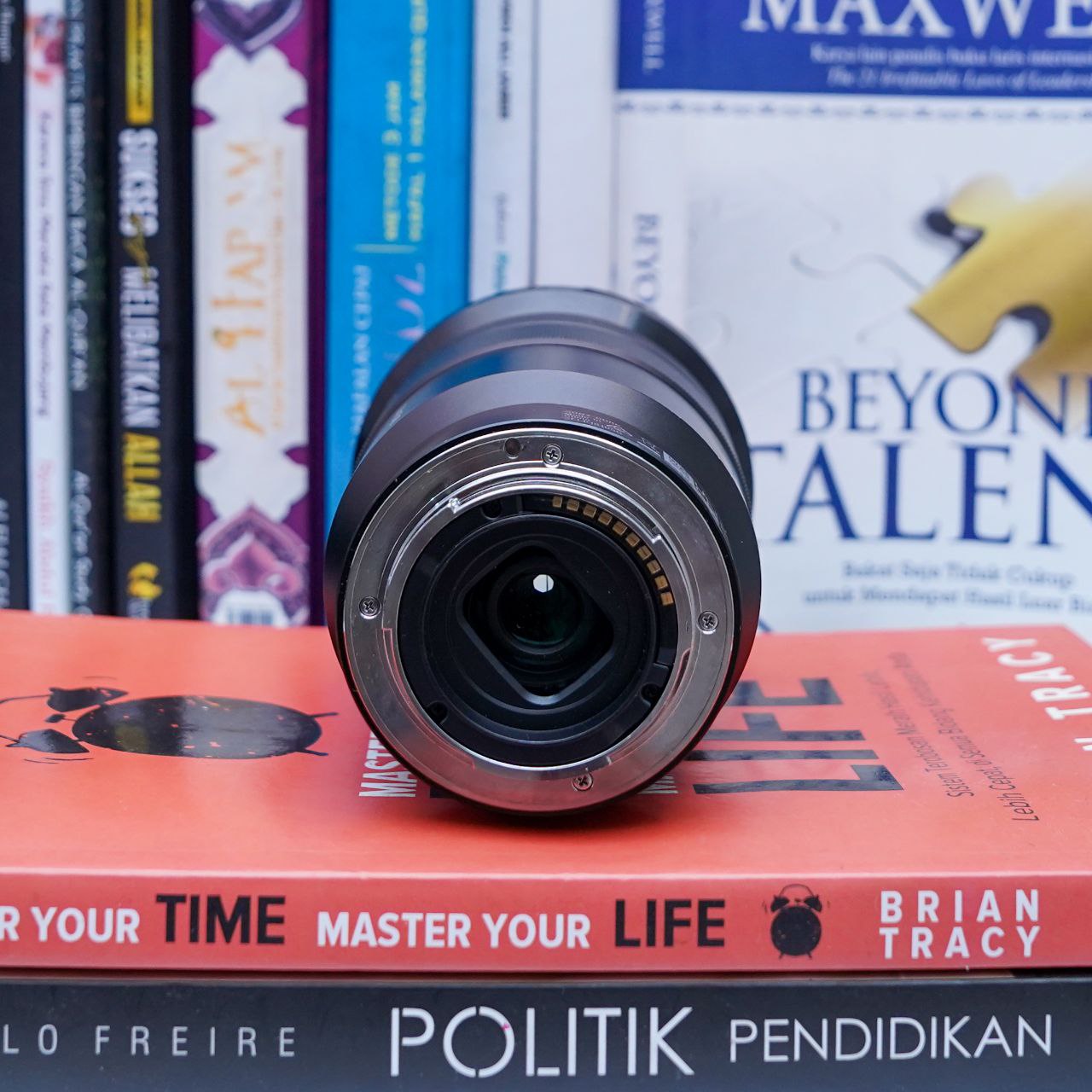 Lensa Sony 18 105mm OSS