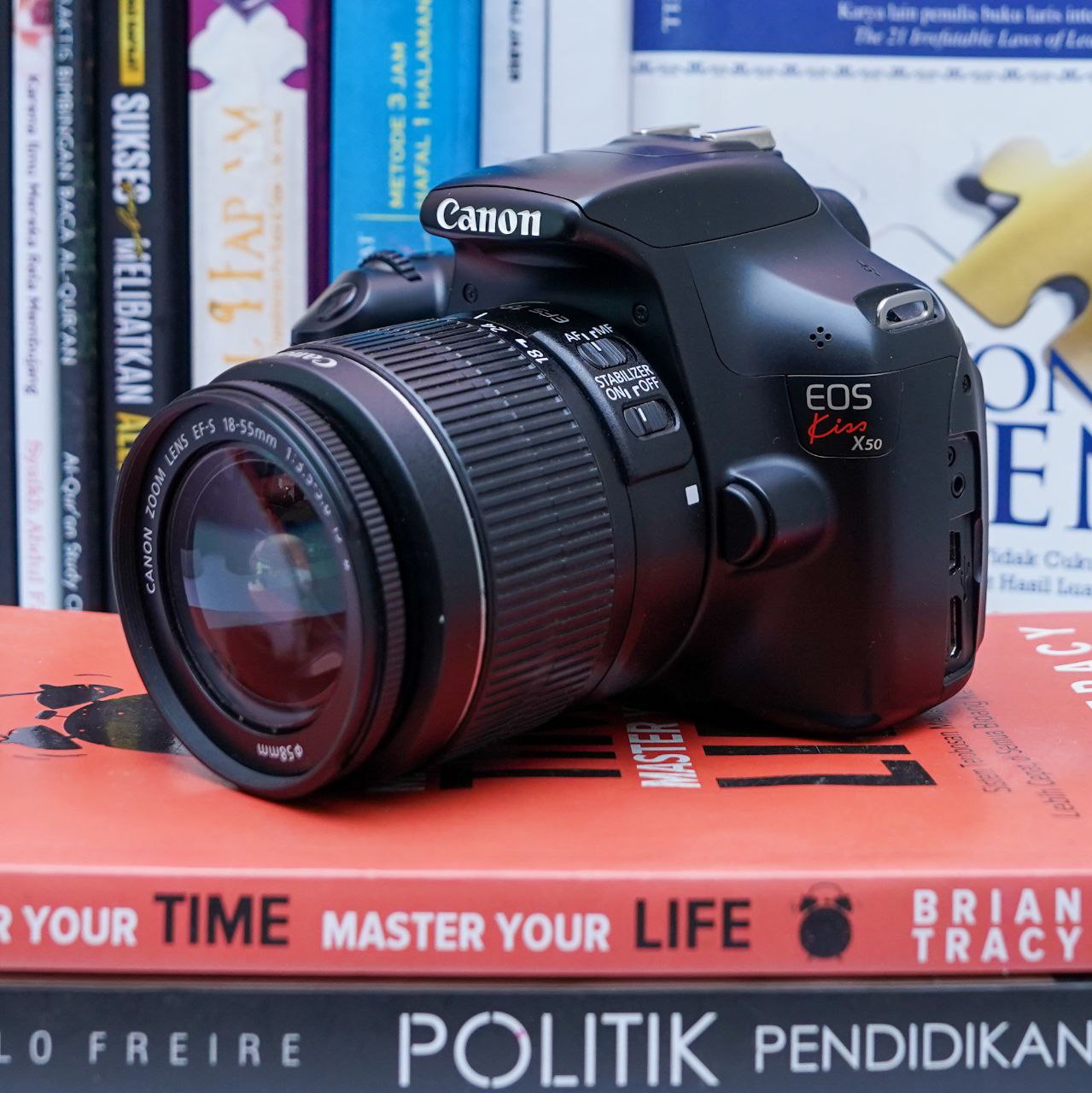 Canon kiss x50 + 18 55mm