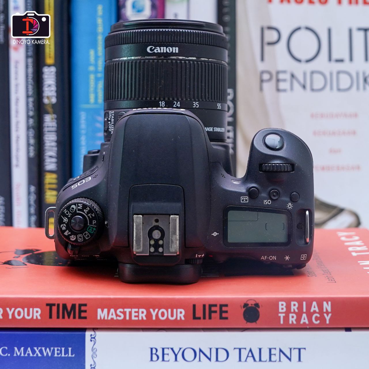 Canon 77D + kit 18 55mm