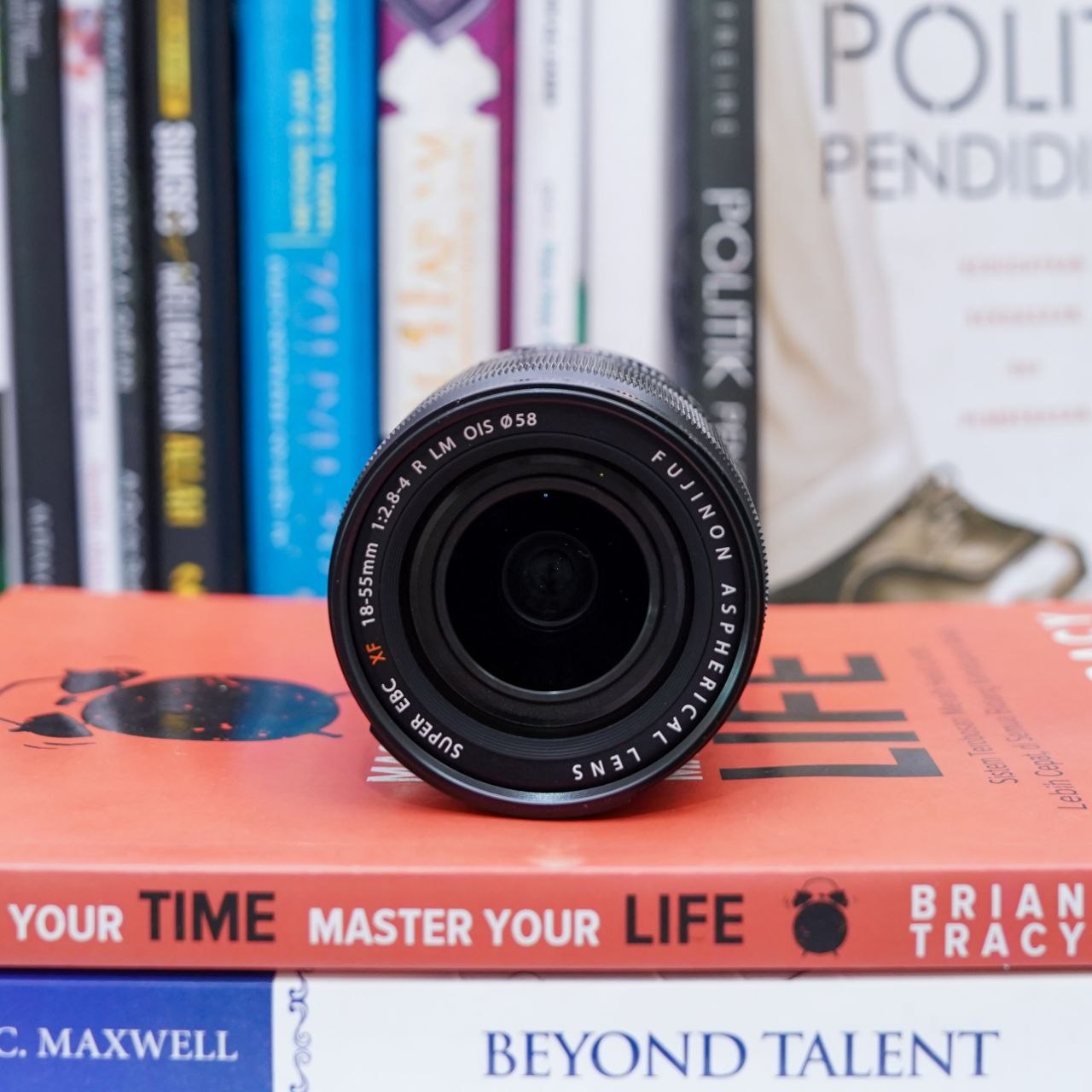 Lensa Fujifilm XF 18 55mm