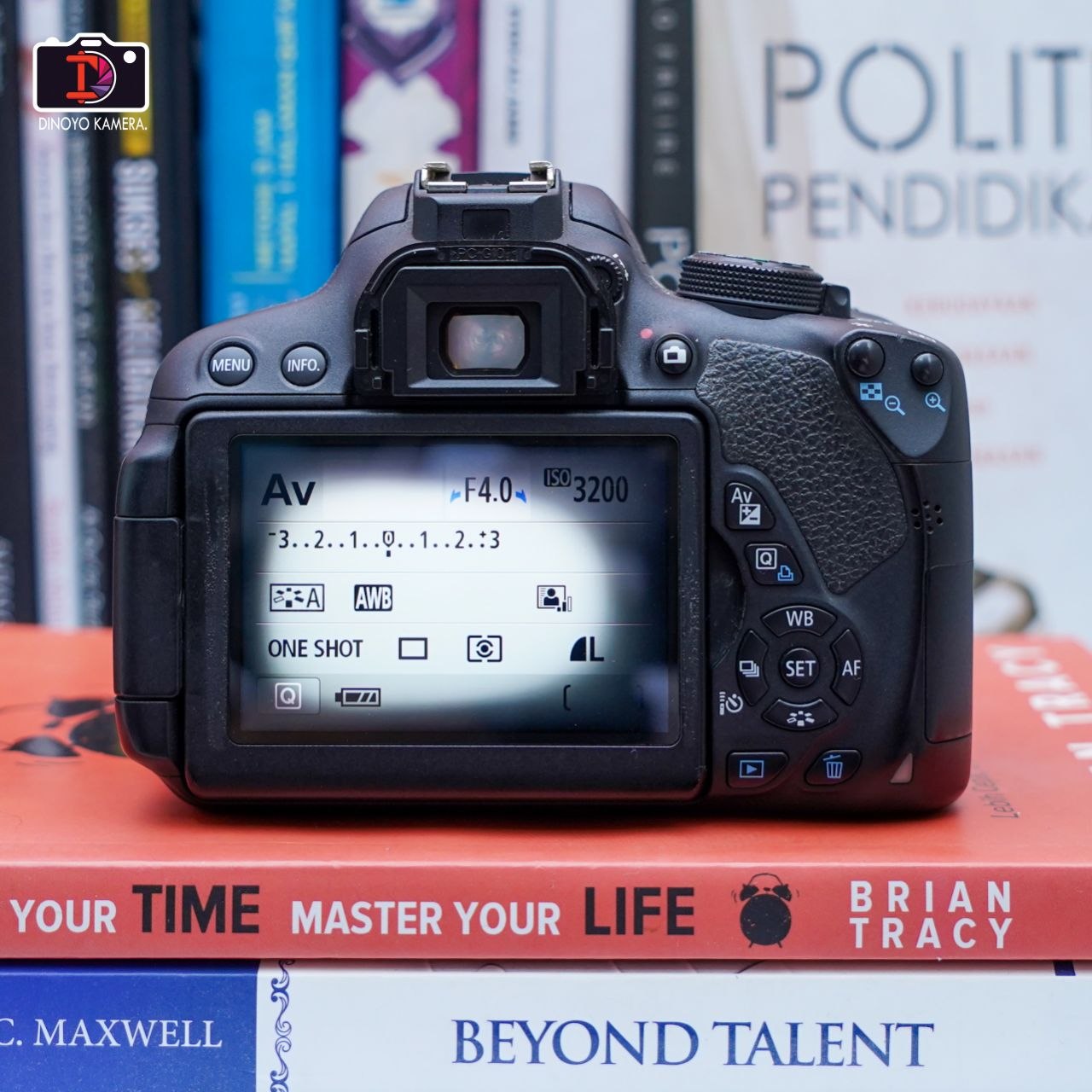 Canon 700d + kit 18 55mm