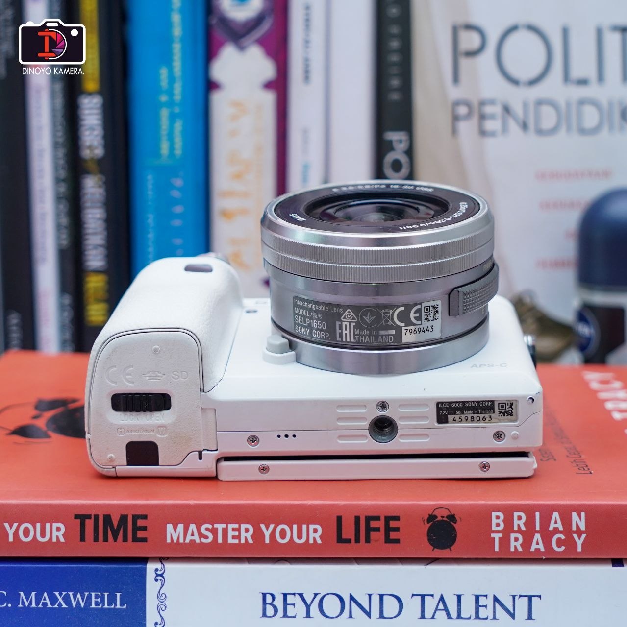 Sony a6000 + kit 16 50mm white
