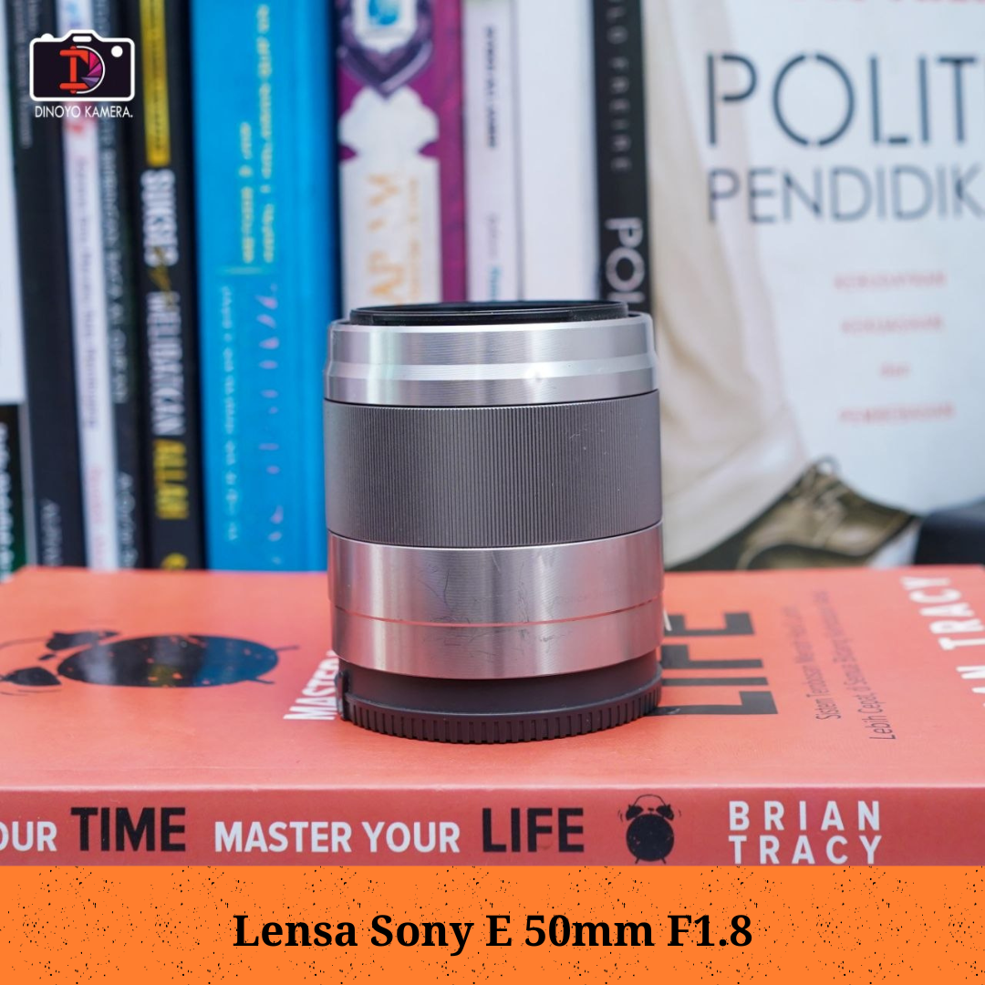 Lensa Sony E 50mm F1.8 OSS Silver