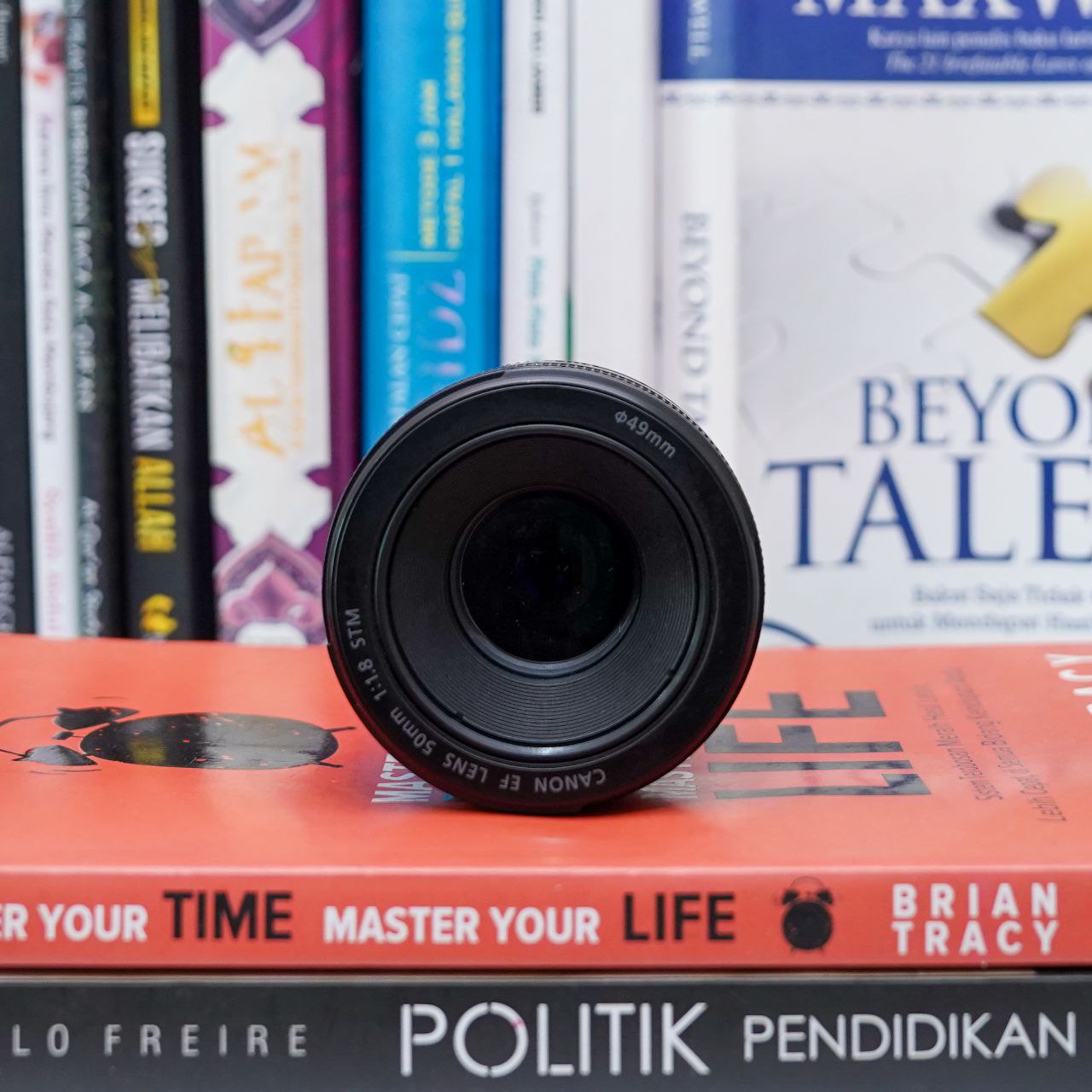 Lensa Canon 50mm F1.8 STM Kondisi baik