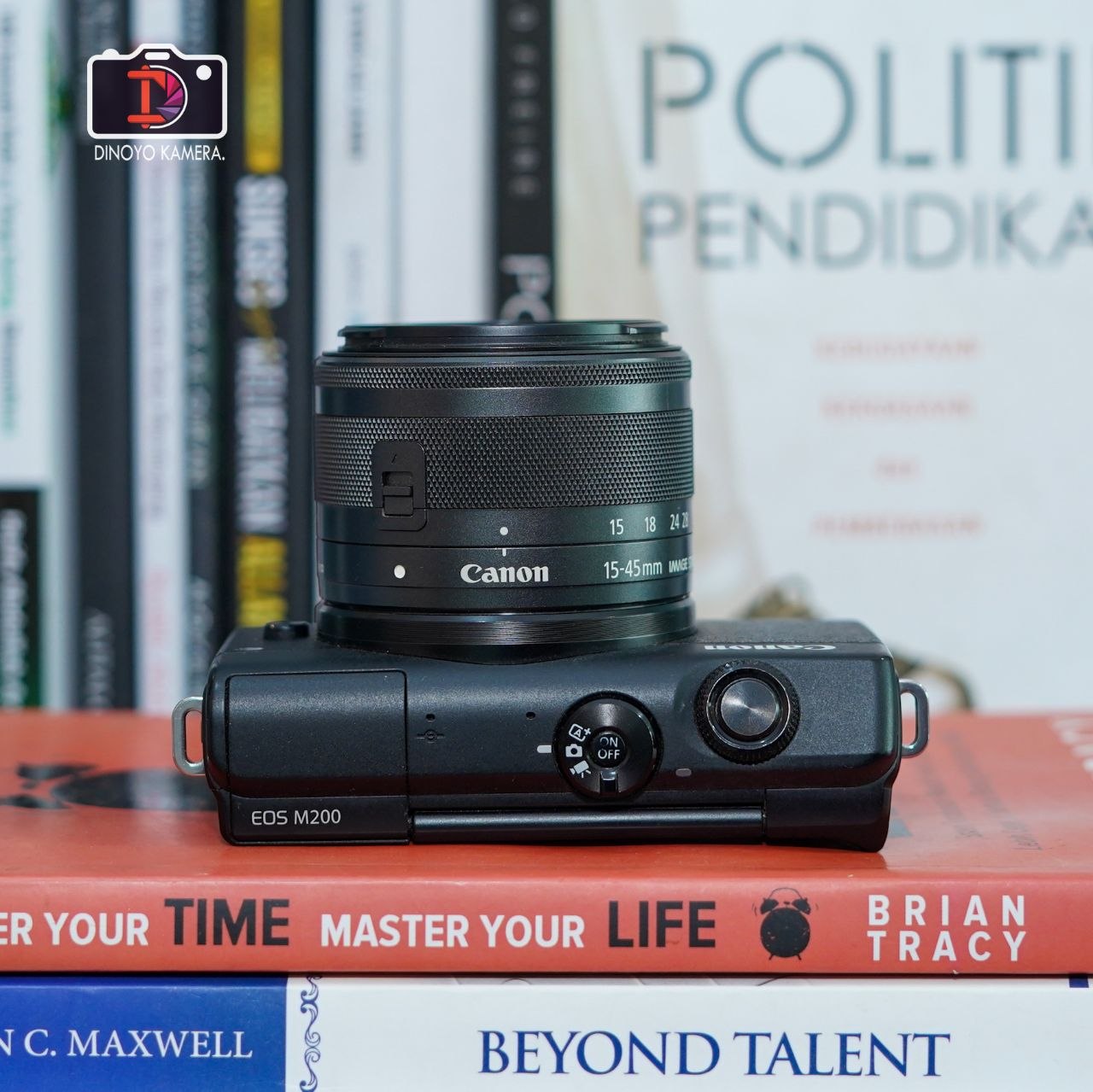 Canon M200 + kit 15 45mm black