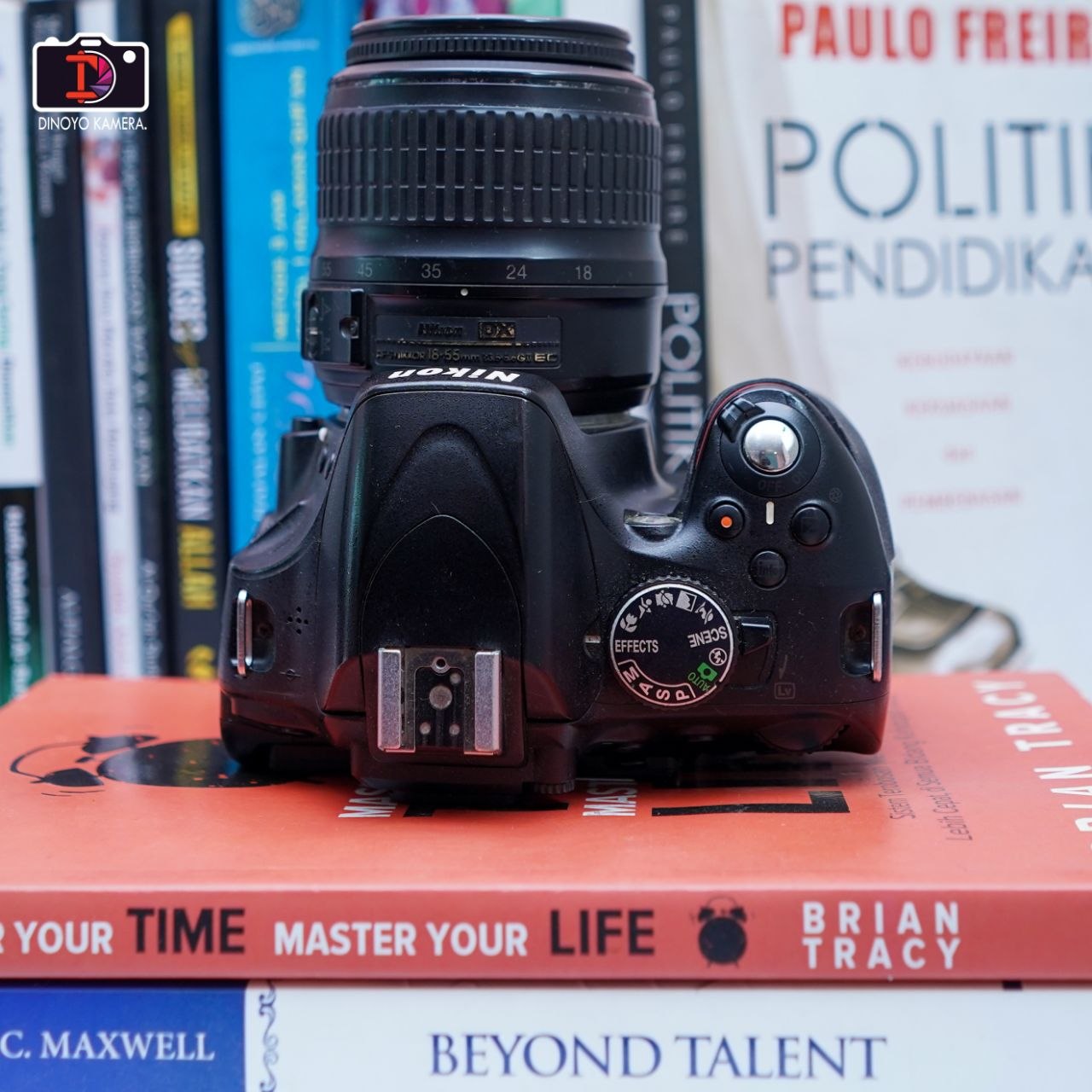Nikon D5100 + kit 18 55mm