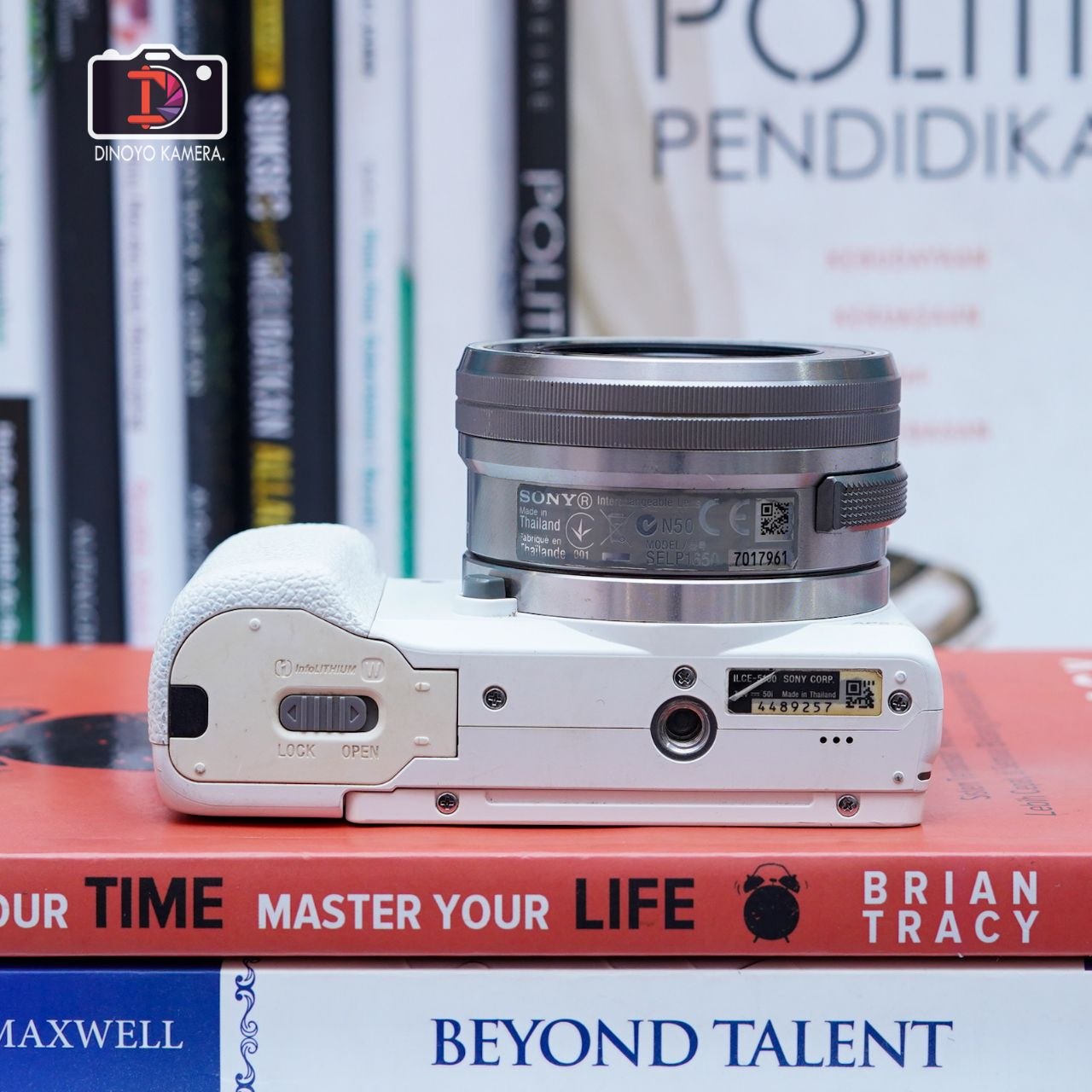 Sony a5100 + kit 16 50mm white