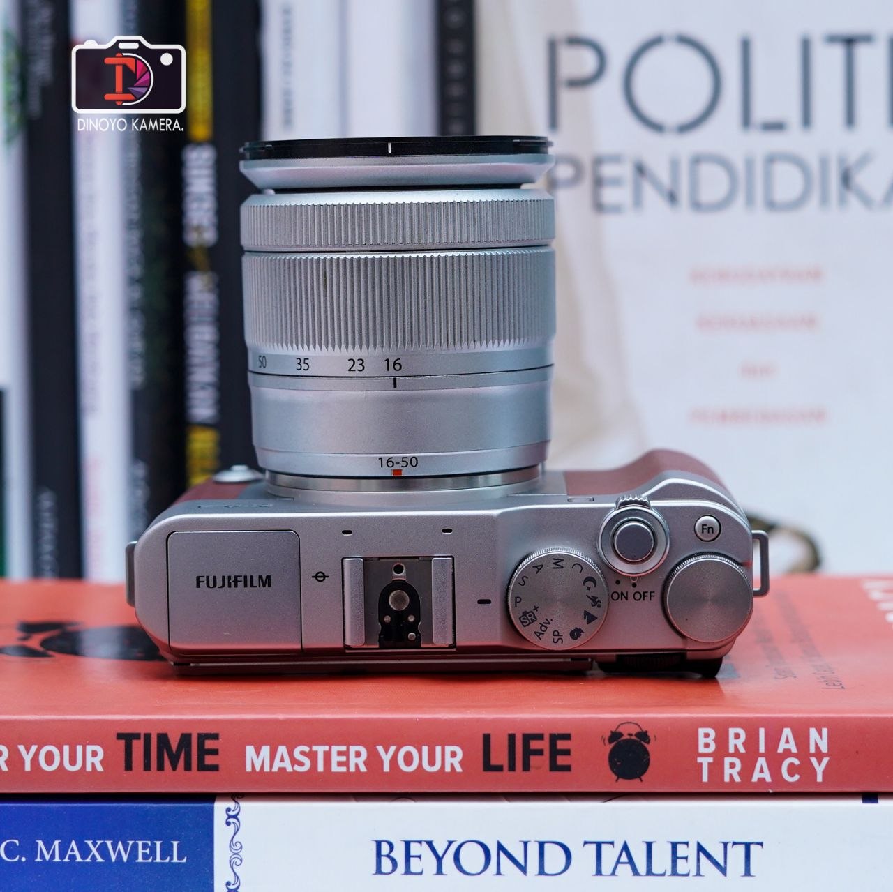 Fujifilm Xa3 + kit 16 50mm (Brown Silver) Kondisi Fungsional baik