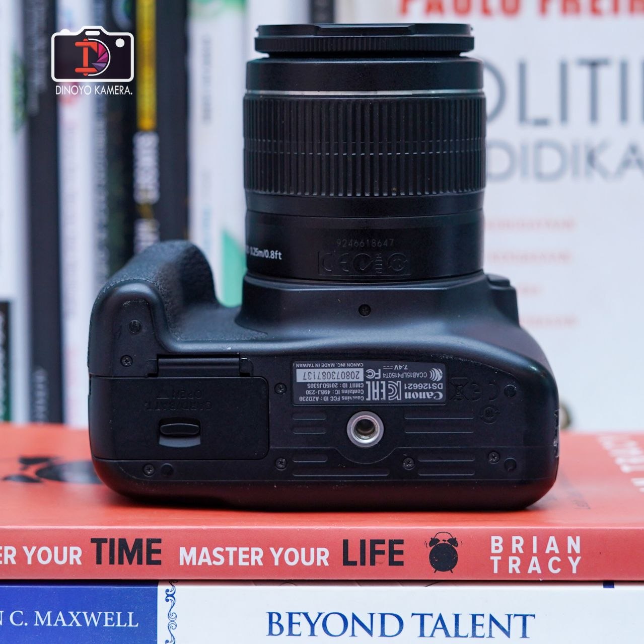 Canon EOS 1300D + 18 55mm