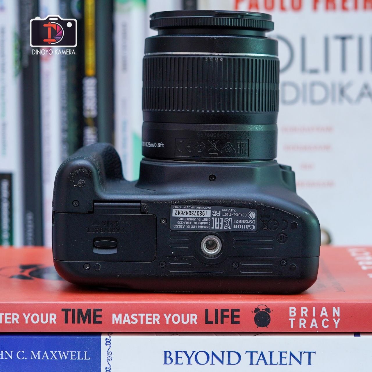 Canon 1300d + kit 18 55mm