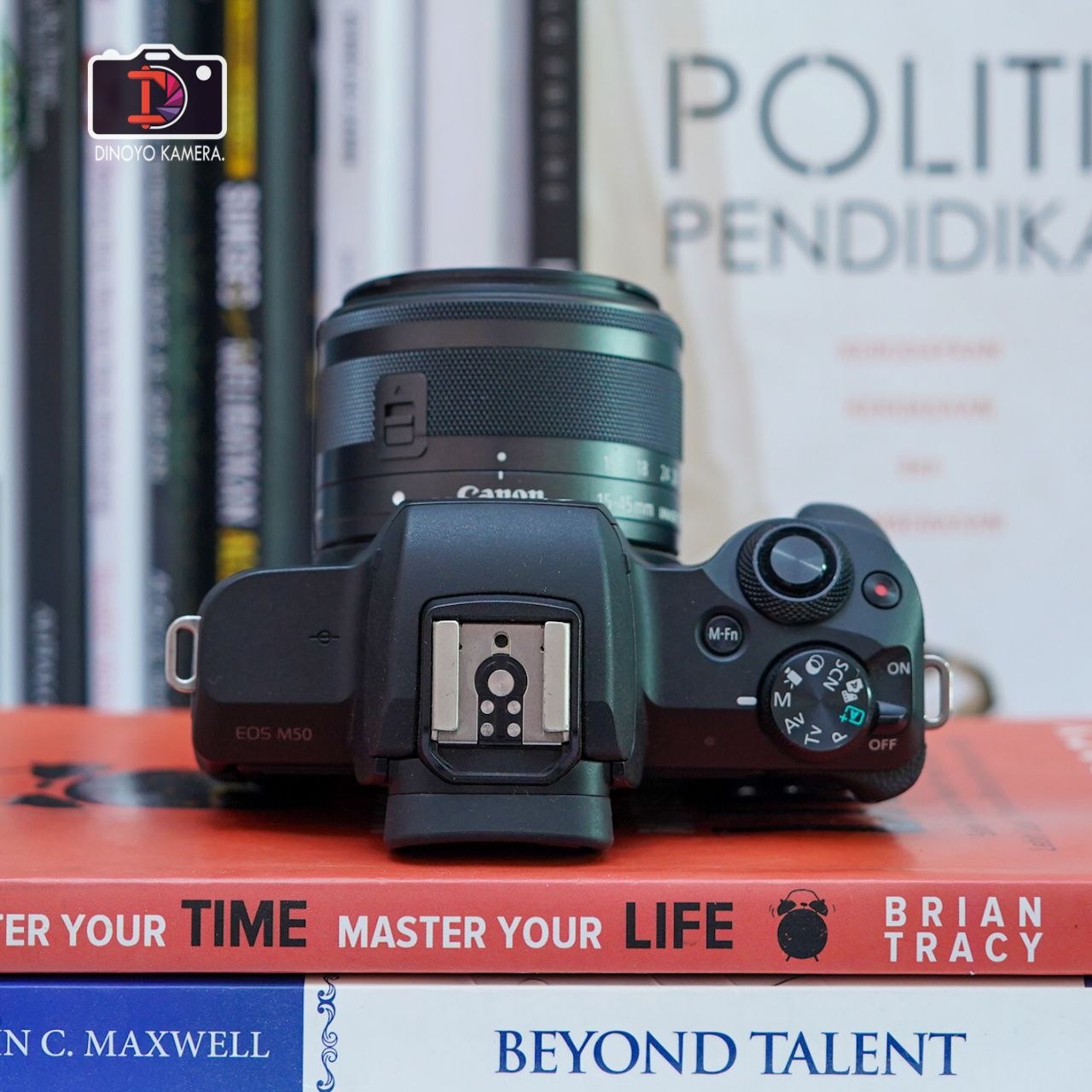 Canon m50 + kit 15 45mm (Black)