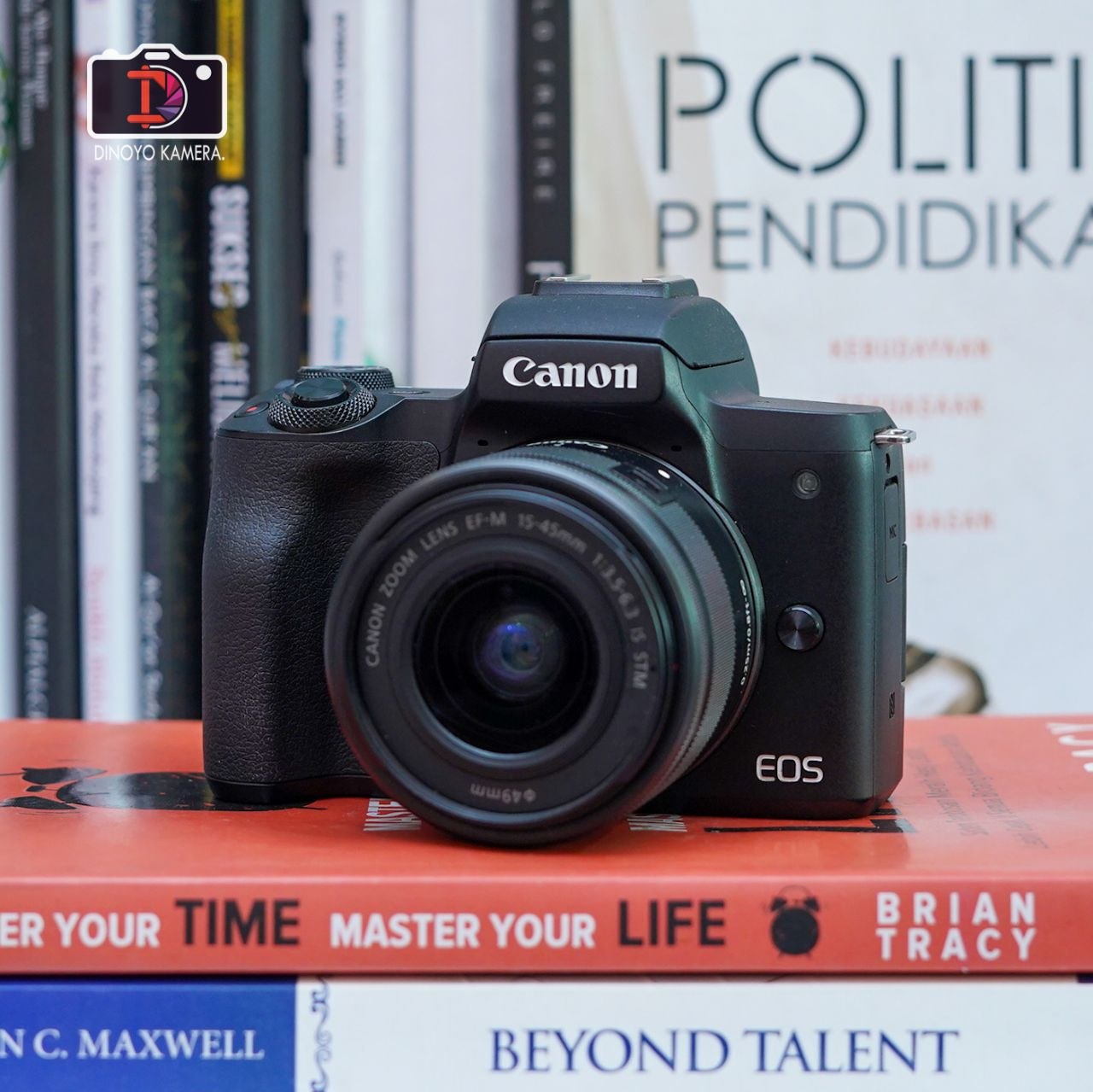 Canon m50 + kit 15 45mm (Black)