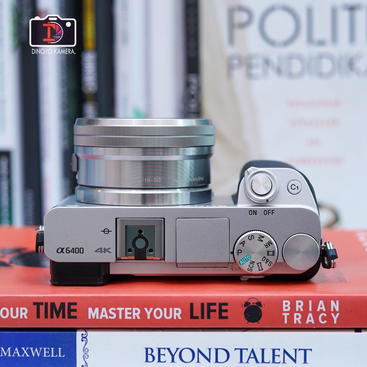 Sony a6400 + kit 16 50mm (silver)