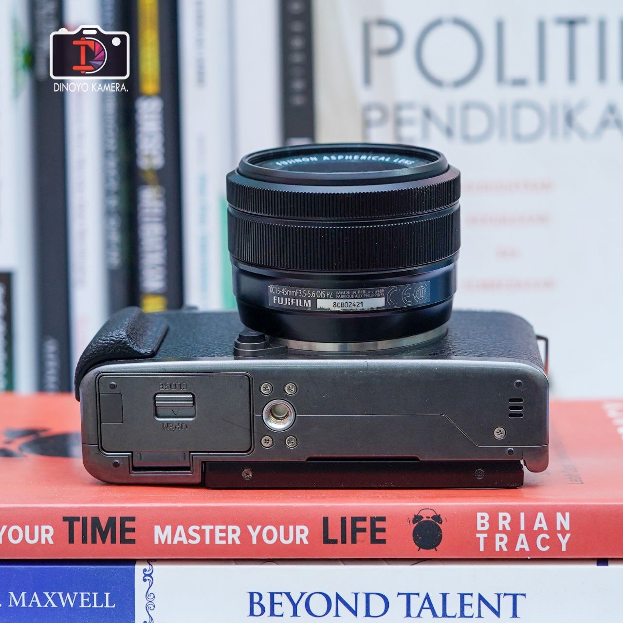 Fujifilm Xt100 + kit 15 45mm grey