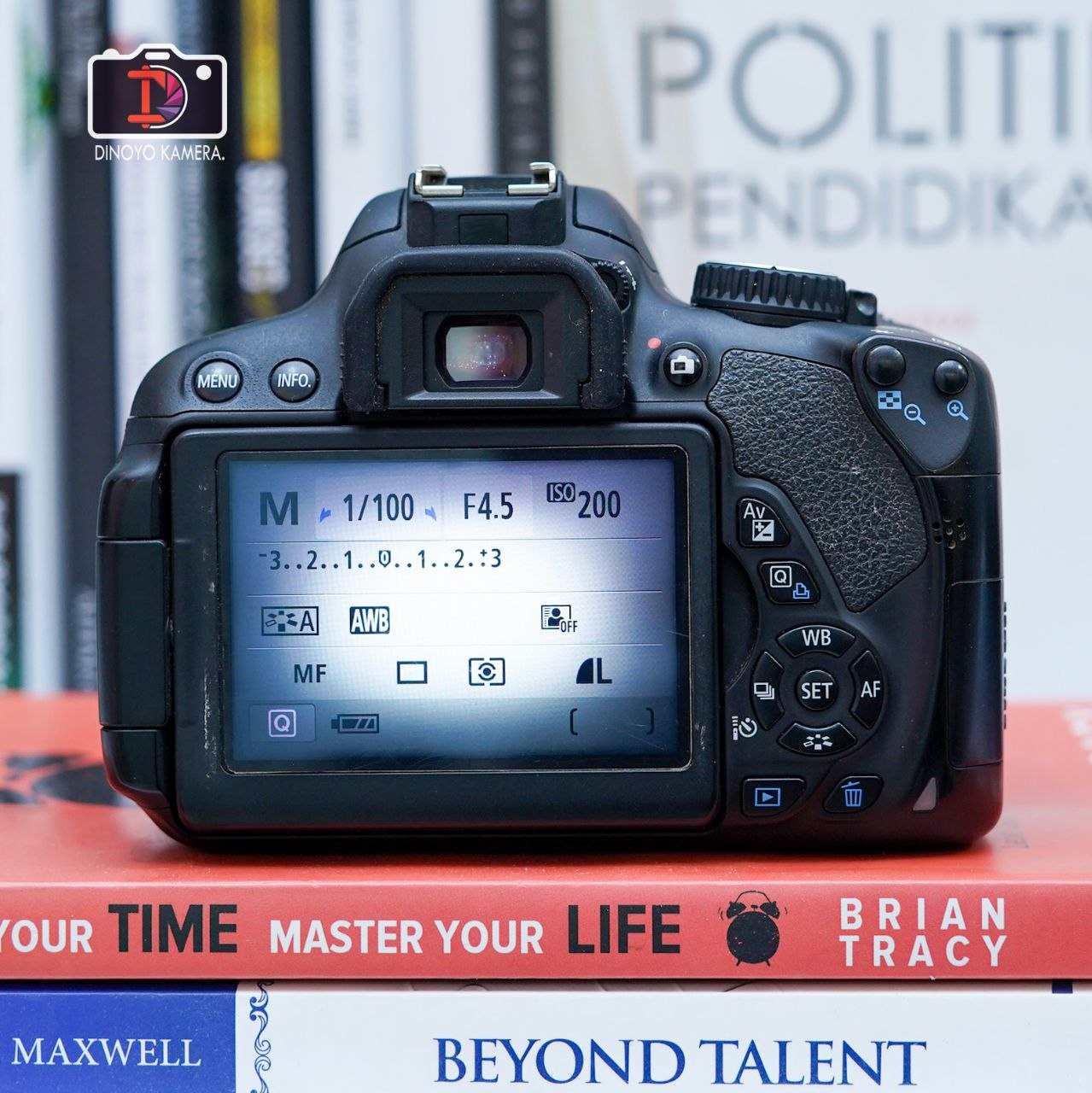 Canon Eos 650D + kit 18 55mm
