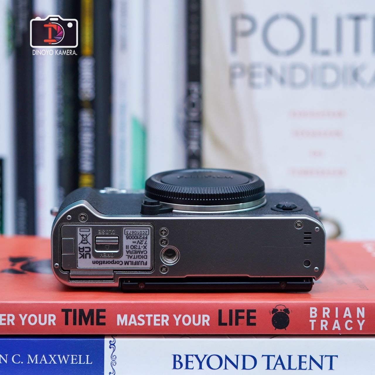 Fujifilm XT30ii / XT30 mark ii / X T30 ii Body Only Kondisi Baik