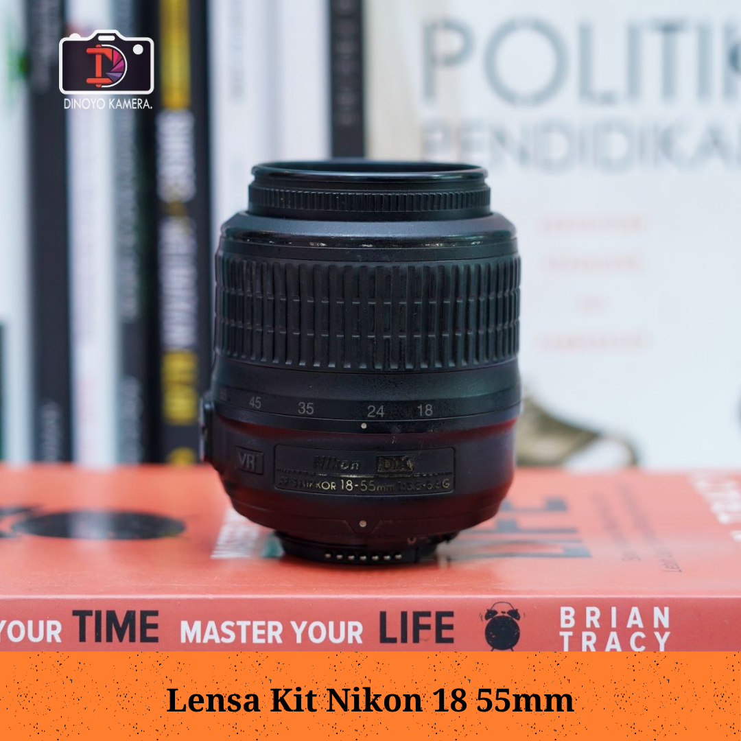 Lensa kit Nikon 18 55mm Kondisi Fungsional baik