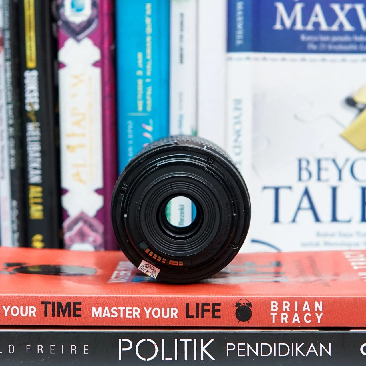 Lensa Canon 55 250mm IS STM Kondisi fungsional baik