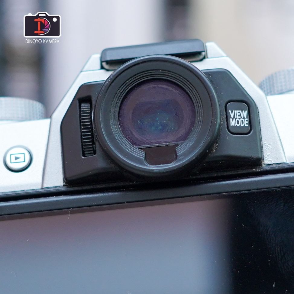 Fujifilm XT10 / X T10 / XT 10 + kit 16 50mm Kondisi Baik